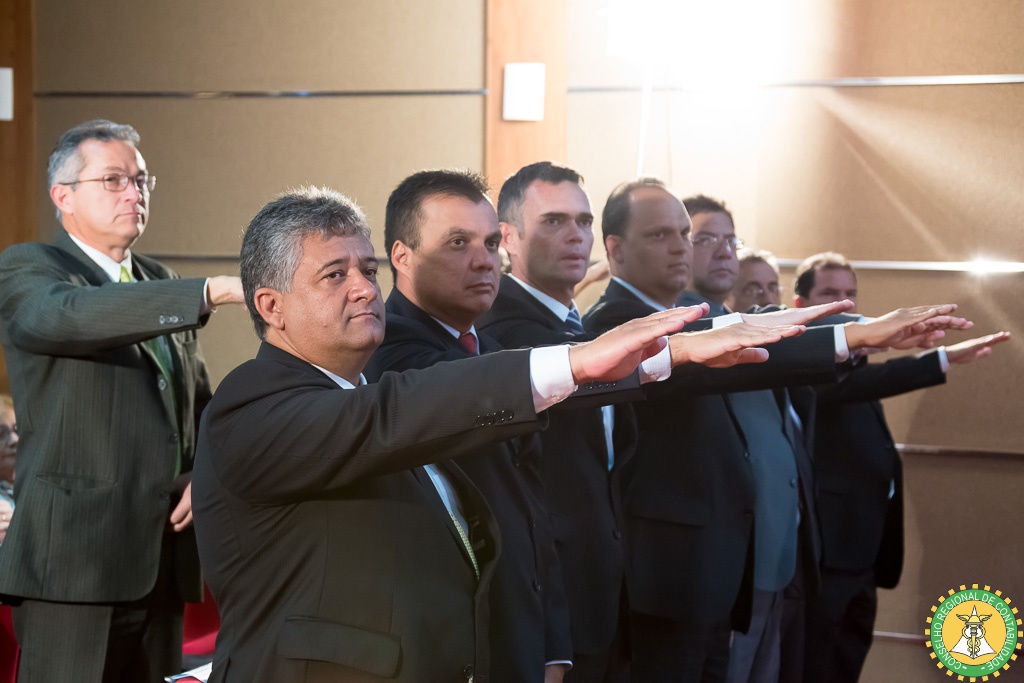 Desenvolver, fomentar, realizar ou participar de projetos, eventos, exposições ou quaisquer outras iniciativas que tenham por escopo desenvolver ou divulgar os procedimentos técnicos e as atualizações da área contábil