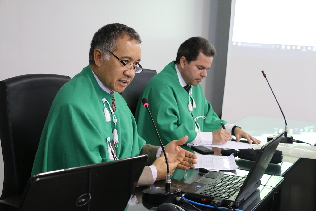 Informar e reclamar providências sobre quanto possa ser de utilidade em relação às Ciências Contábeis na sociedade e economia brasileira e, por extensão, mundial