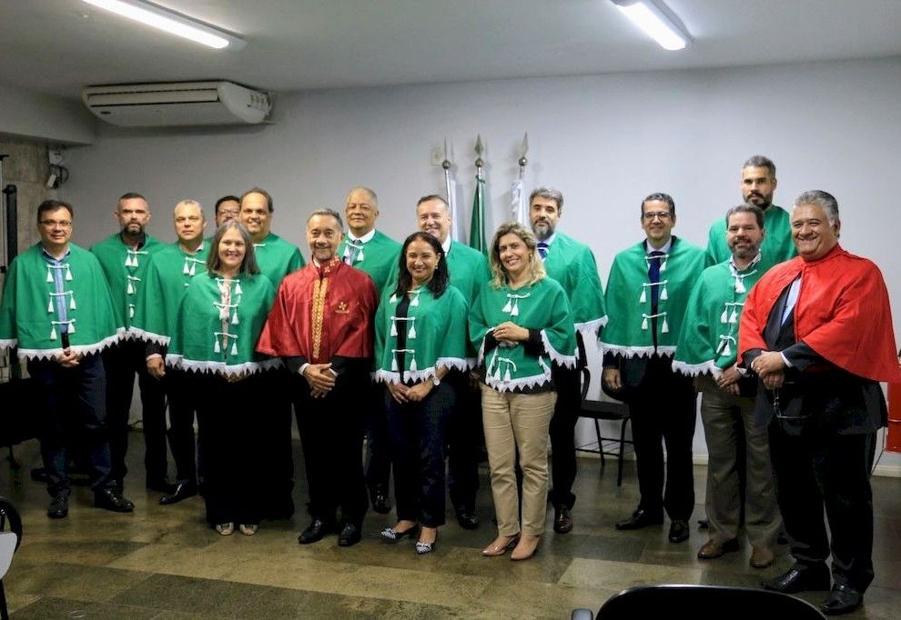 Prestar serviços nos campos de atuação previstos no estatuto da ACiConDF